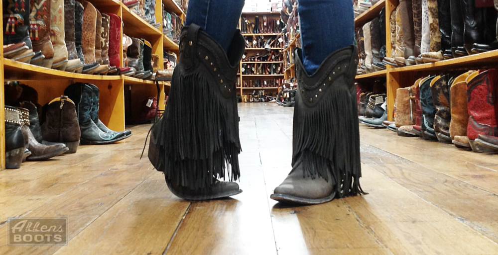 6 Tricks to Try If Your Cowboy Boots Hurt Your Feet