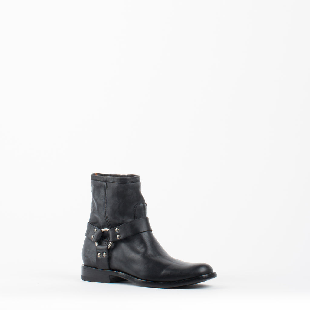 Frye deals phillip chelsea